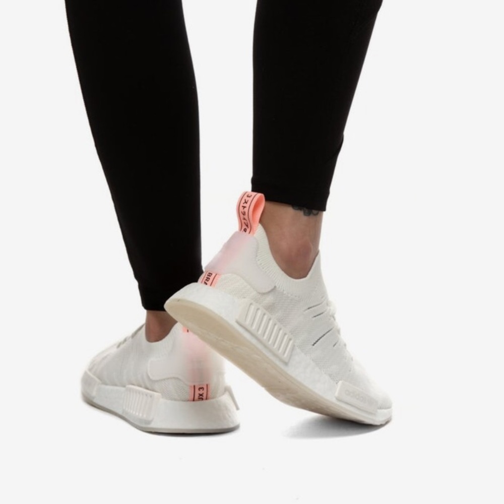 Last 9.5 New white nmd - Picture 7 of 8